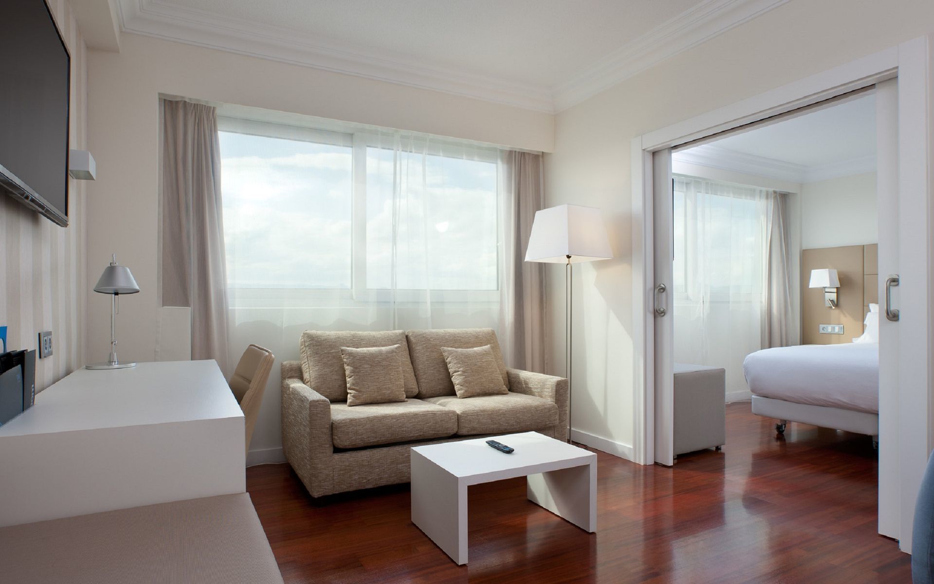 เอนเอ็ช อิรูนยา พาร์ค Hotel ปัมโปลนา ภายนอก รูปภาพ